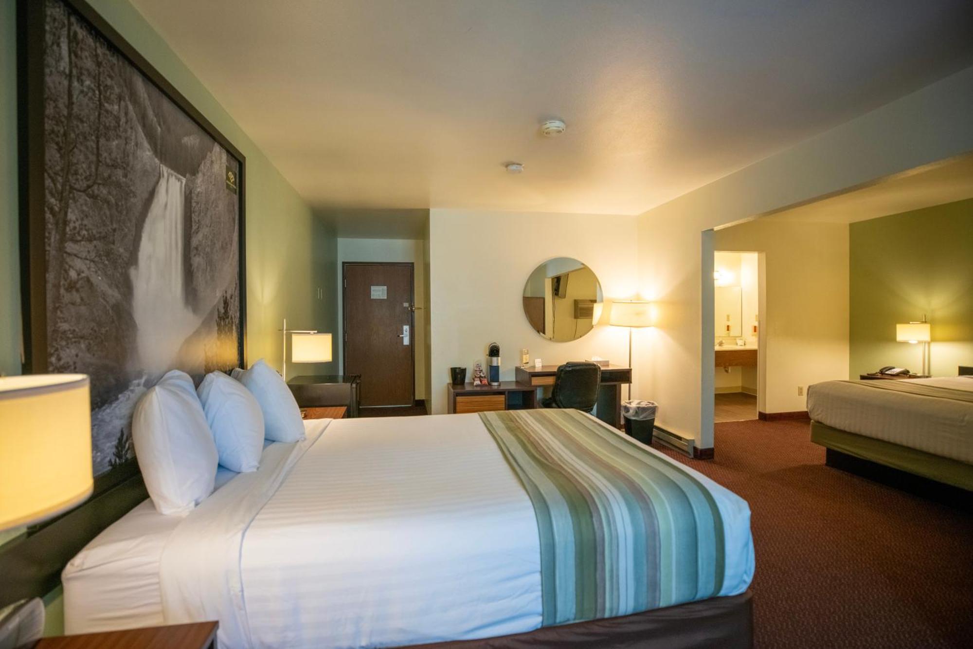 Mountain Vista Hotel 웨스트 엘로스톤 외부 사진