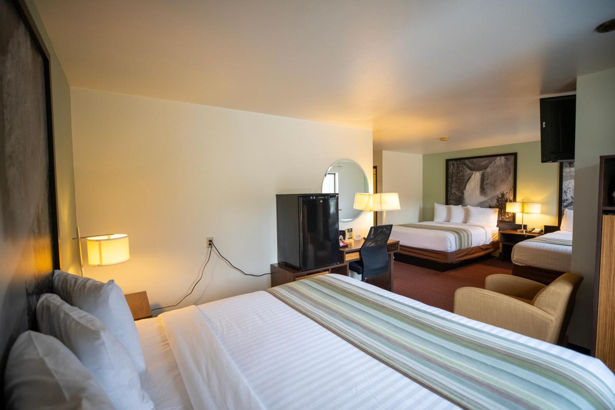 Mountain Vista Hotel 웨스트 엘로스톤 외부 사진