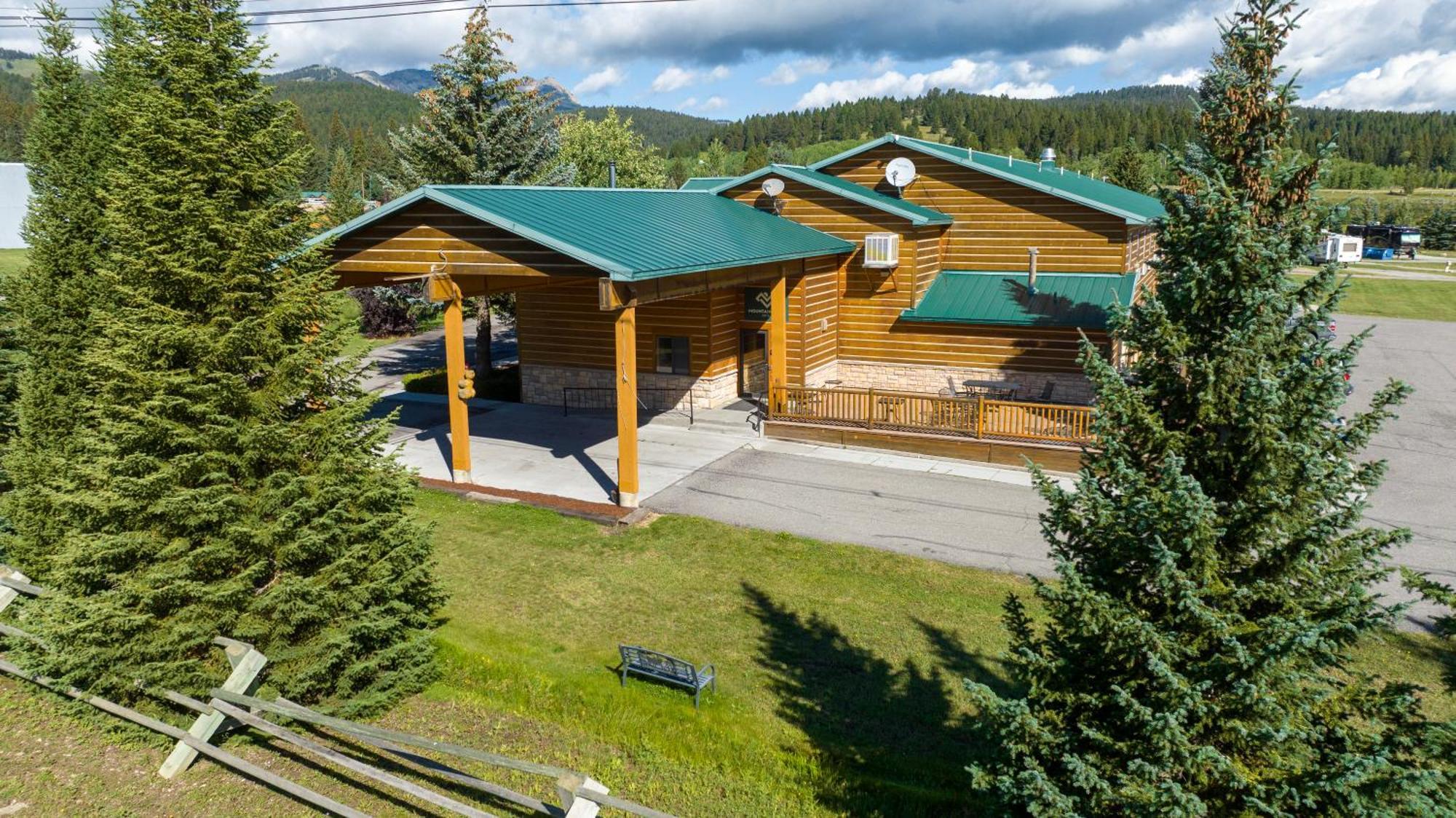 Mountain Vista Hotel 웨스트 엘로스톤 외부 사진