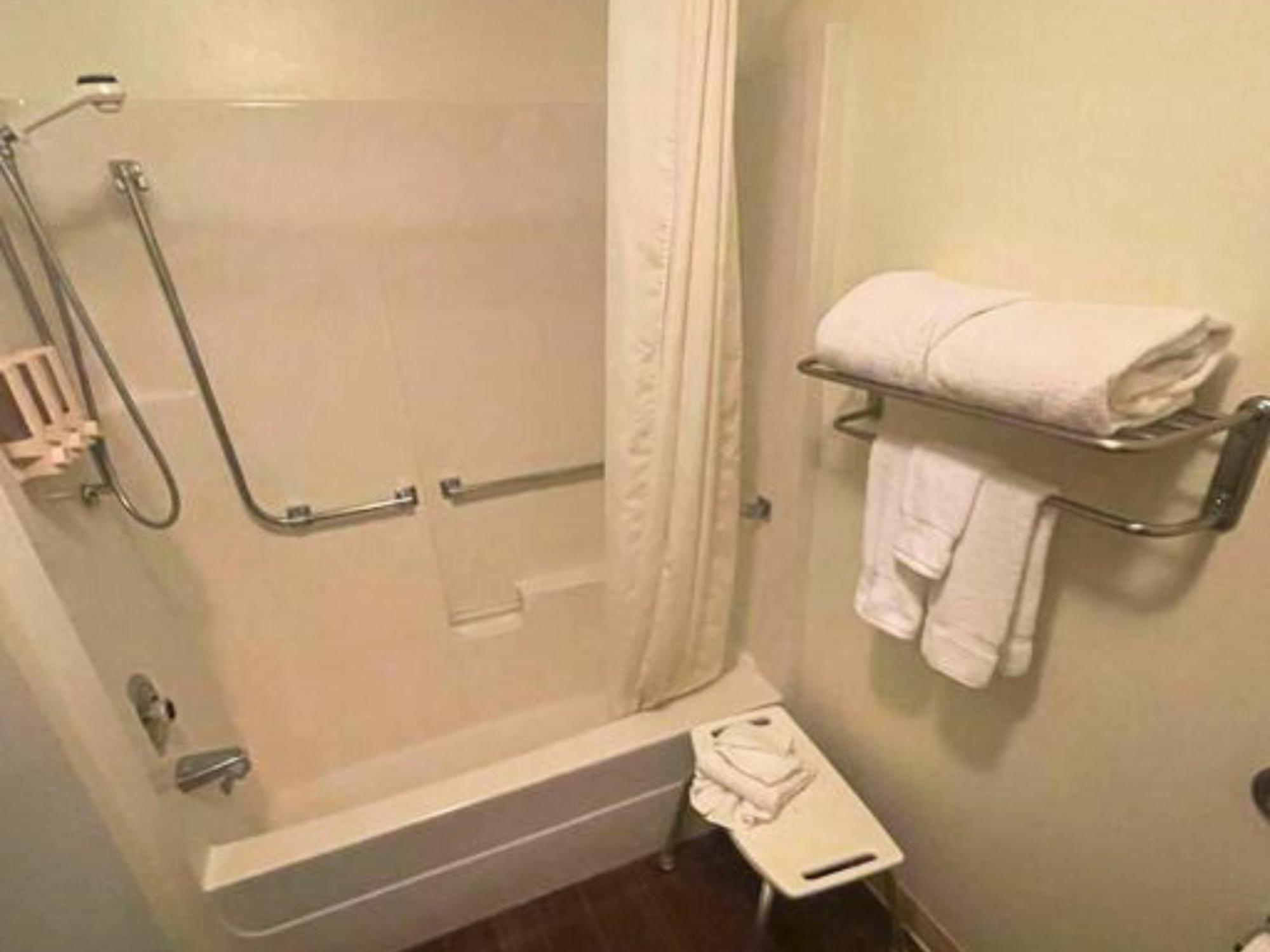 Mountain Vista Hotel 웨스트 엘로스톤 객실 사진